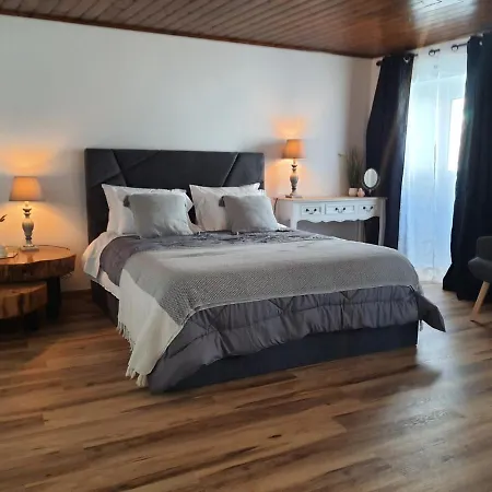 Stone House Semesterbostad